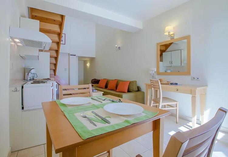 Stella'S Apartments Tolo Bagian luar foto